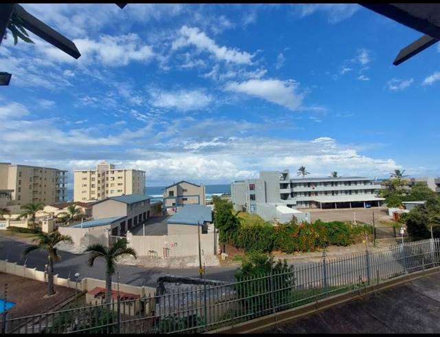 2 BEDROOM APARTMENT FOR SALE IN MARGATE BEACH
